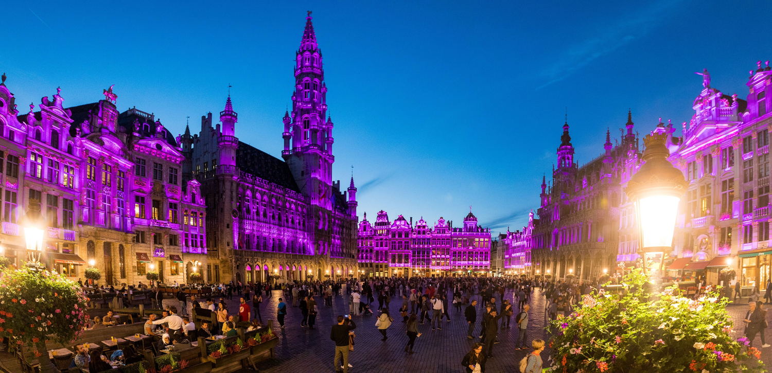 PinkIllumination_BrusselsGrandPlace_ELC