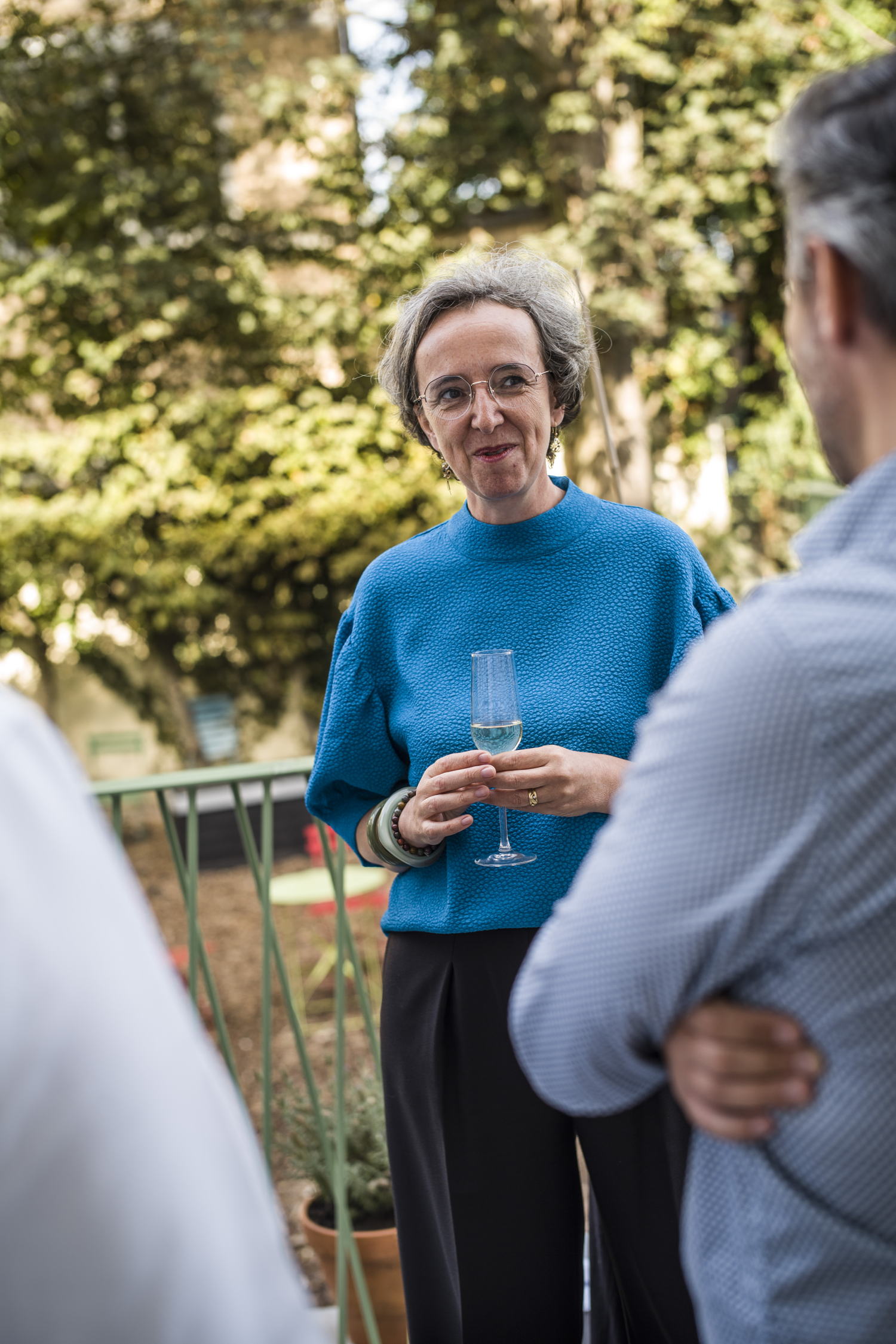 Pascale Barnich entourée des collaborateurs d’Action Damien