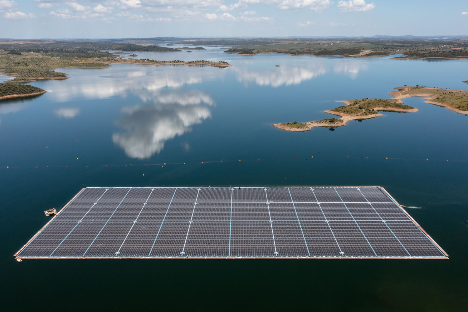 Alqueva Floating Solar Farm ©EDP