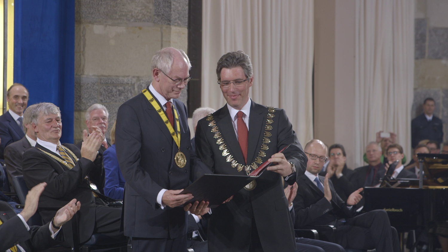 Koppen: Een jaar in het spoor van Herman Van Rompuy (c) VRT