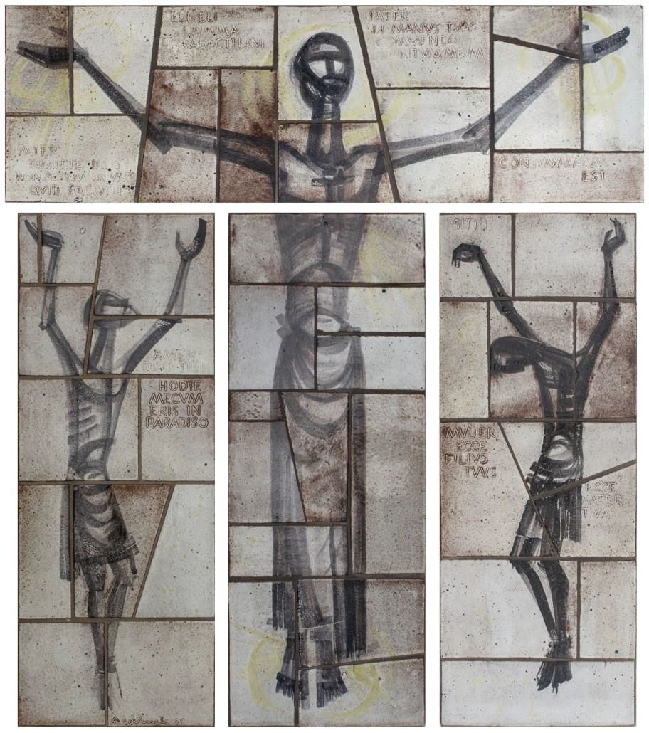 Crucifixion © Aude de Vinck, grès, 1958, 133 x 148.