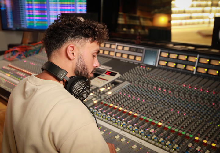 PIC_DT1990PRO-MKII_24-09_Mixing_Mastering_v5