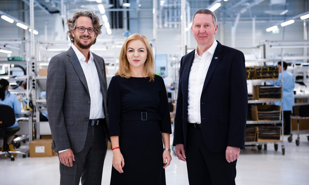 Co-CEO Daniel Sennheiser, General Manager of the plant in Brașov Violeta Balint and COO Thomas Weinzierl (from left to right).