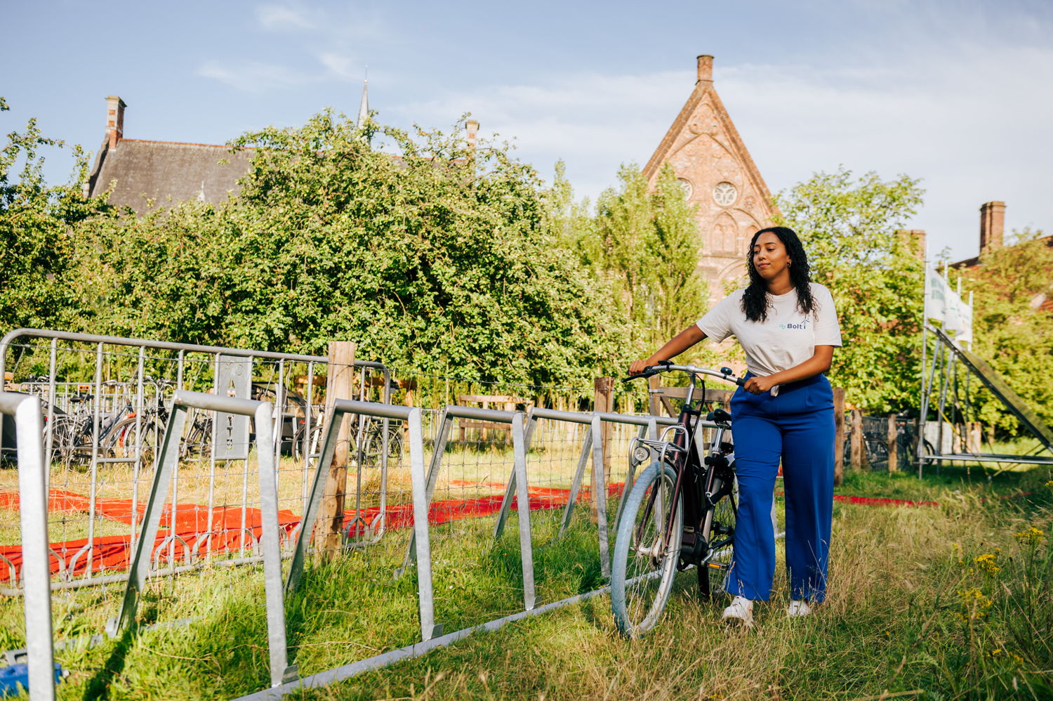 De elektrische fietsenparking op Gent Jazz ©Stein Van der Looij