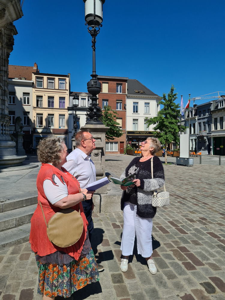 Borgerhoutse senioren proberen wandelzoektocht uit