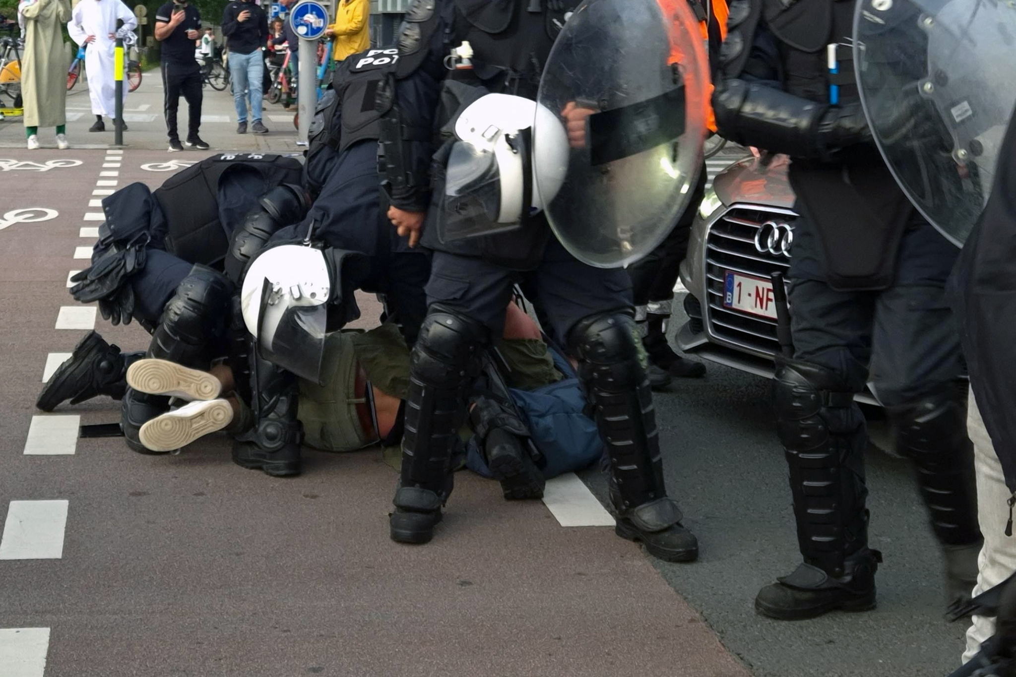 Pro-Palestinian protesters file complaint over police violence at Brussels demonstration