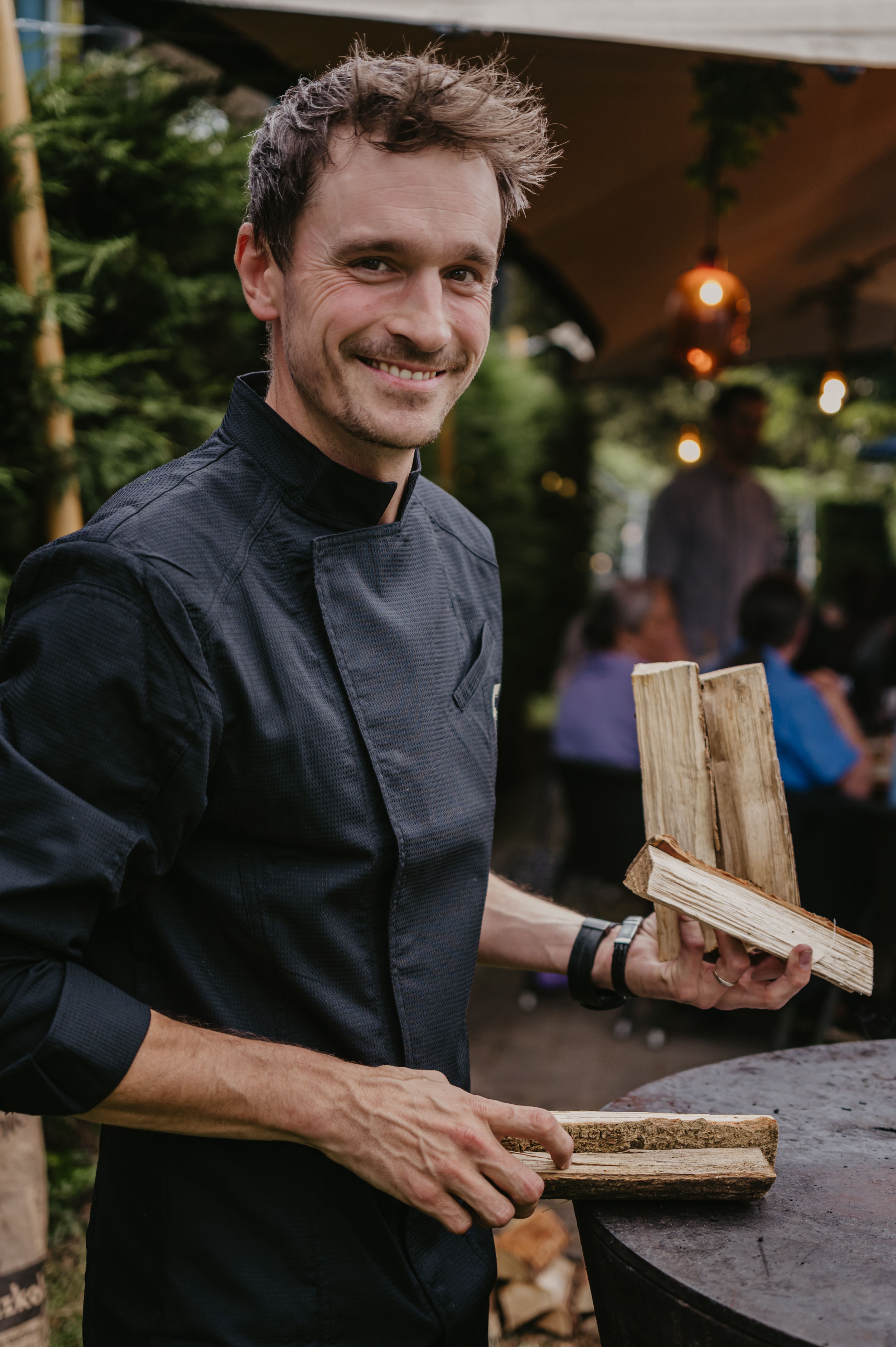 Antwerpse hotspot Café Capital blaast zichzelf nieuw leven in met open fire-concept