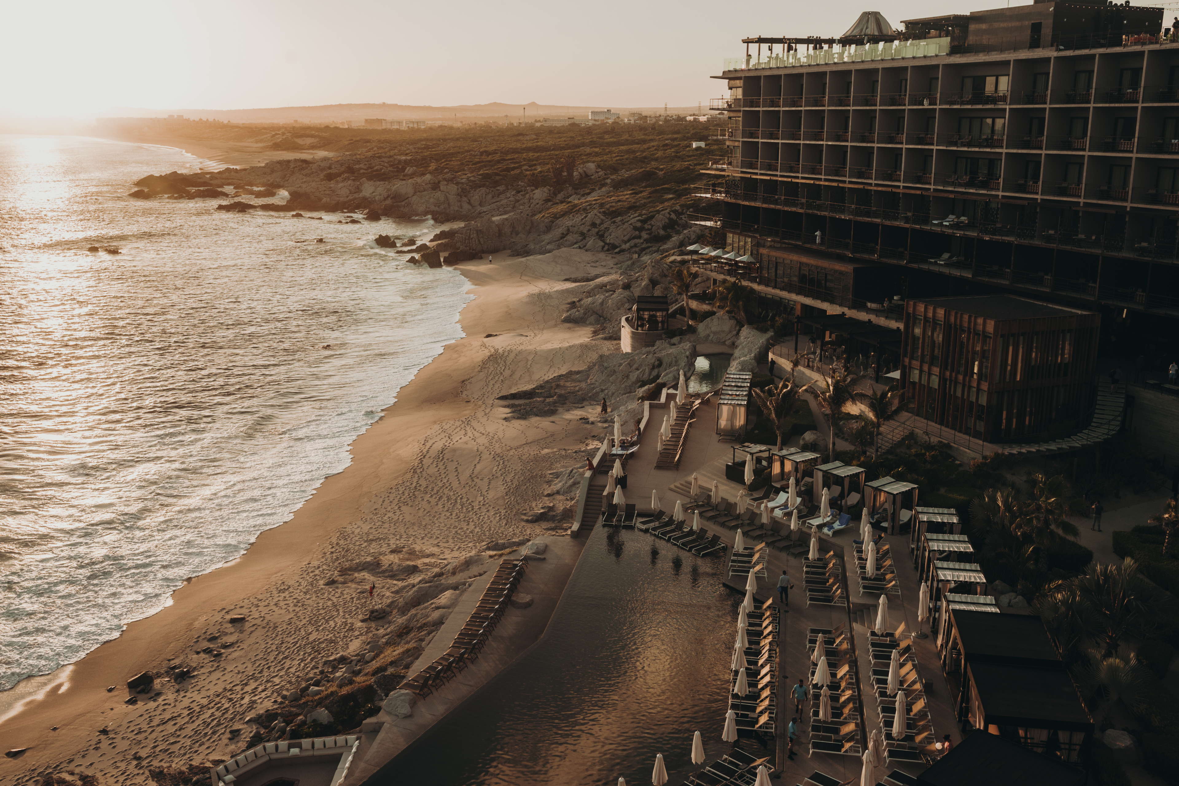 “UNA DÉCADA EN MOVIMIENTO”: THE CAPE, A THOMPSON HOTEL, CELEBRA 10 AÑOS DE REDEFINIR EL LUJO EN LOS CABOS