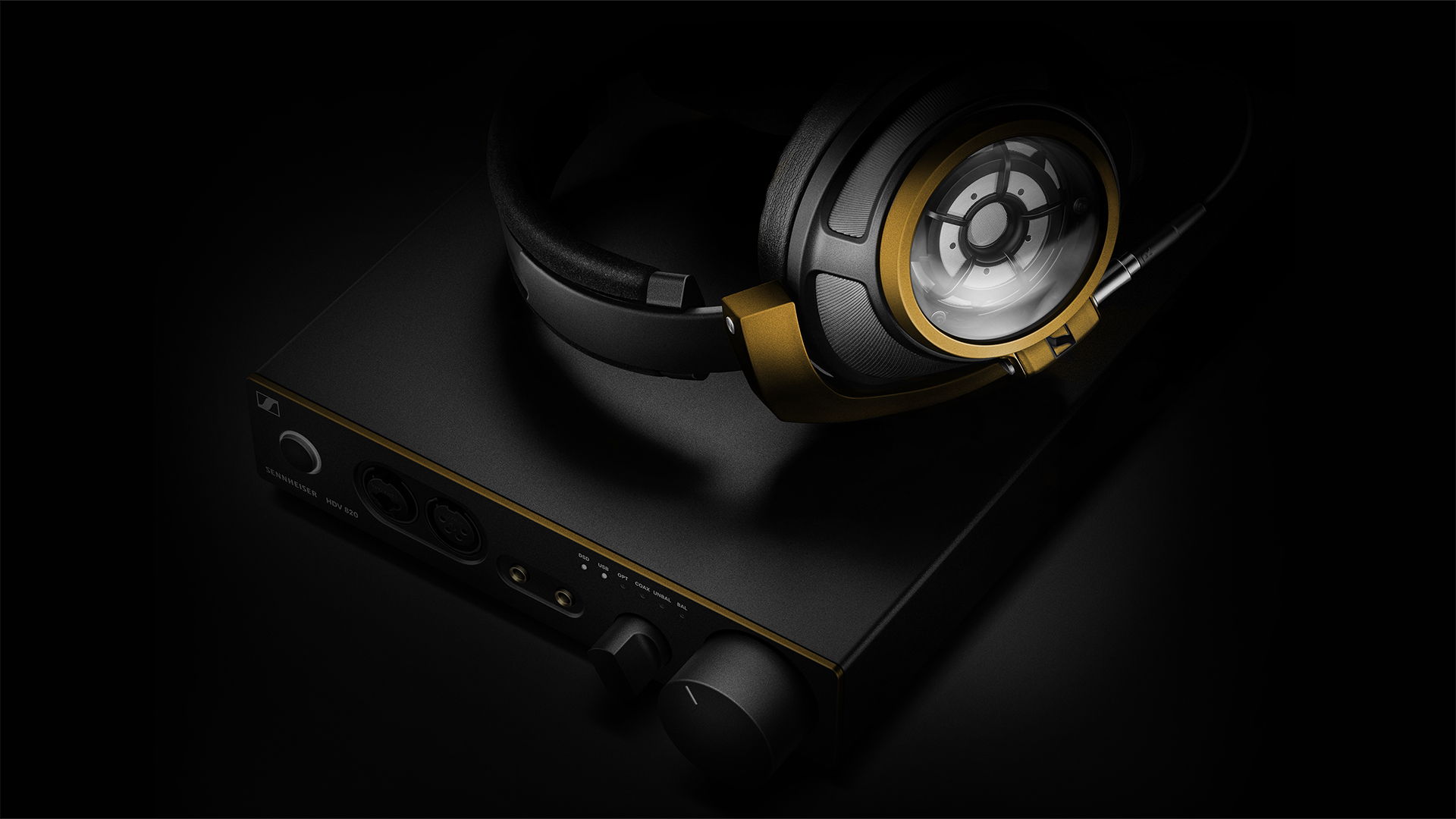 The grand prize: The golden version of the HD 820 & HDV 820 combo