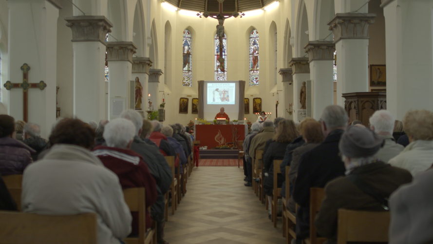 Koppen: orkaan Roger (c) VRT
