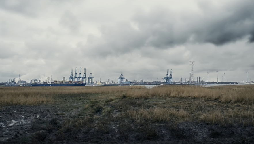 De Schelde en de haven vanop Linkeroever- (c) Riche, Riche & Riche
