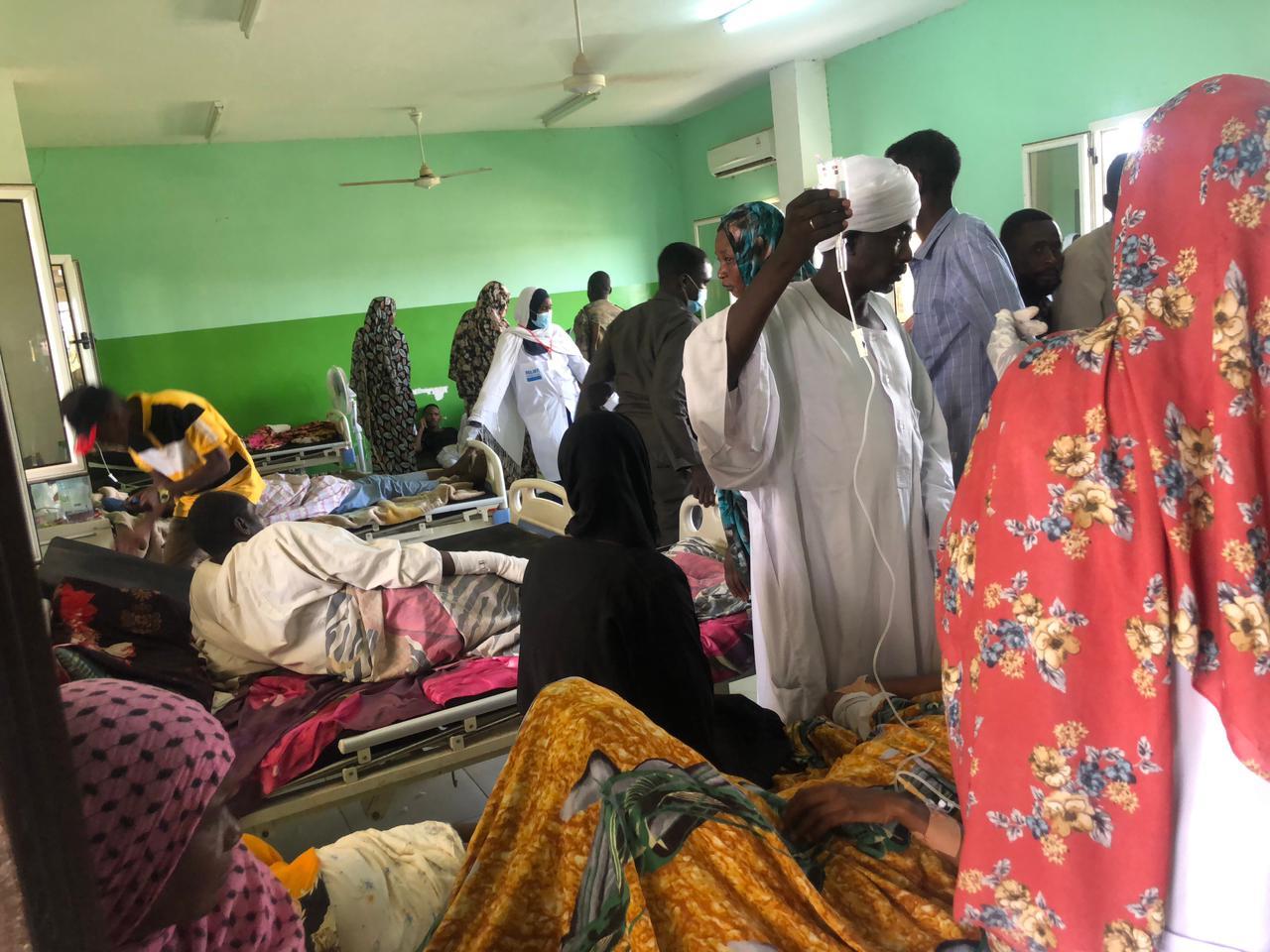 Title: Scenes from within South Hospital, El Fasher, North Darfur, where multiple people have been wounded in the fighting Copyright: MSF/Ali Shukur Countries: Sudan Date taken / Date Recorded: 19 April, 2023 Caption / Description: