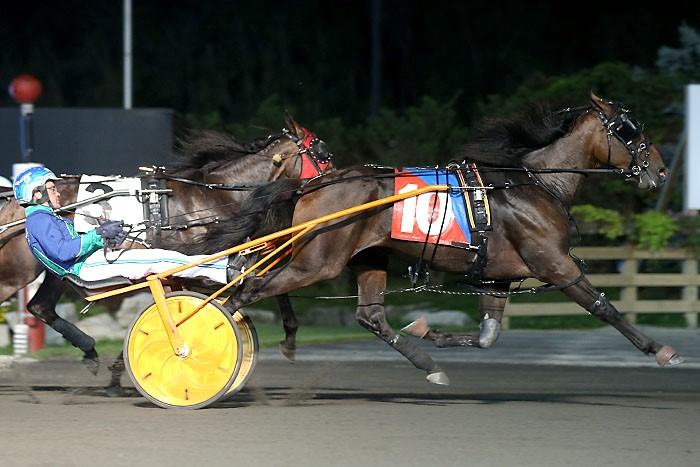 Venerate winning the inaugural Mohawk Million in September 2020. (New Image Media)
