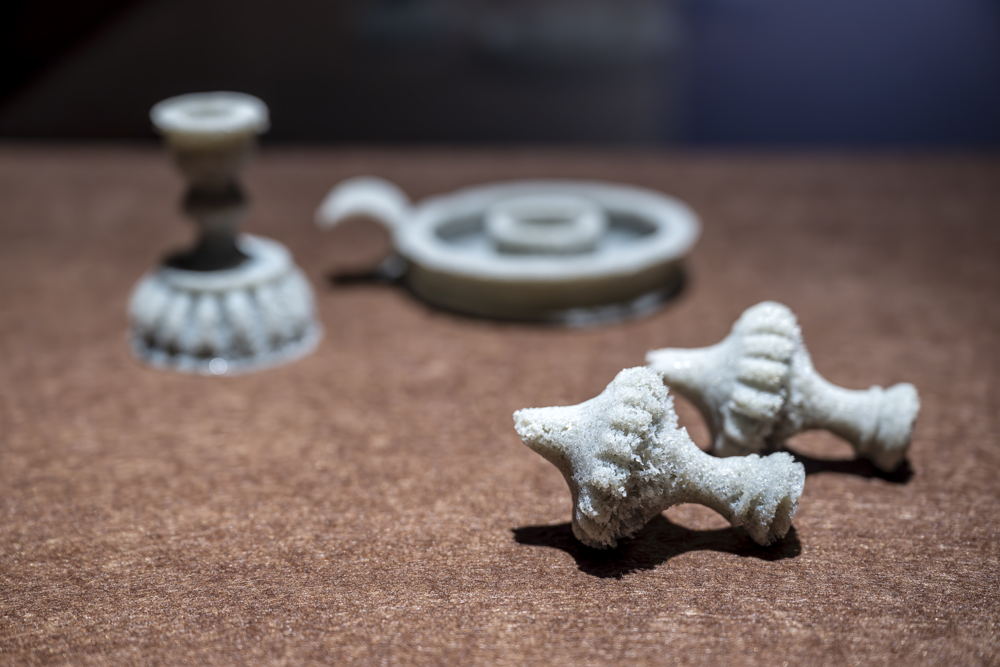 Secret, Sacred & Scattered, Maria Konschake, foto: Sigrid Spinnox