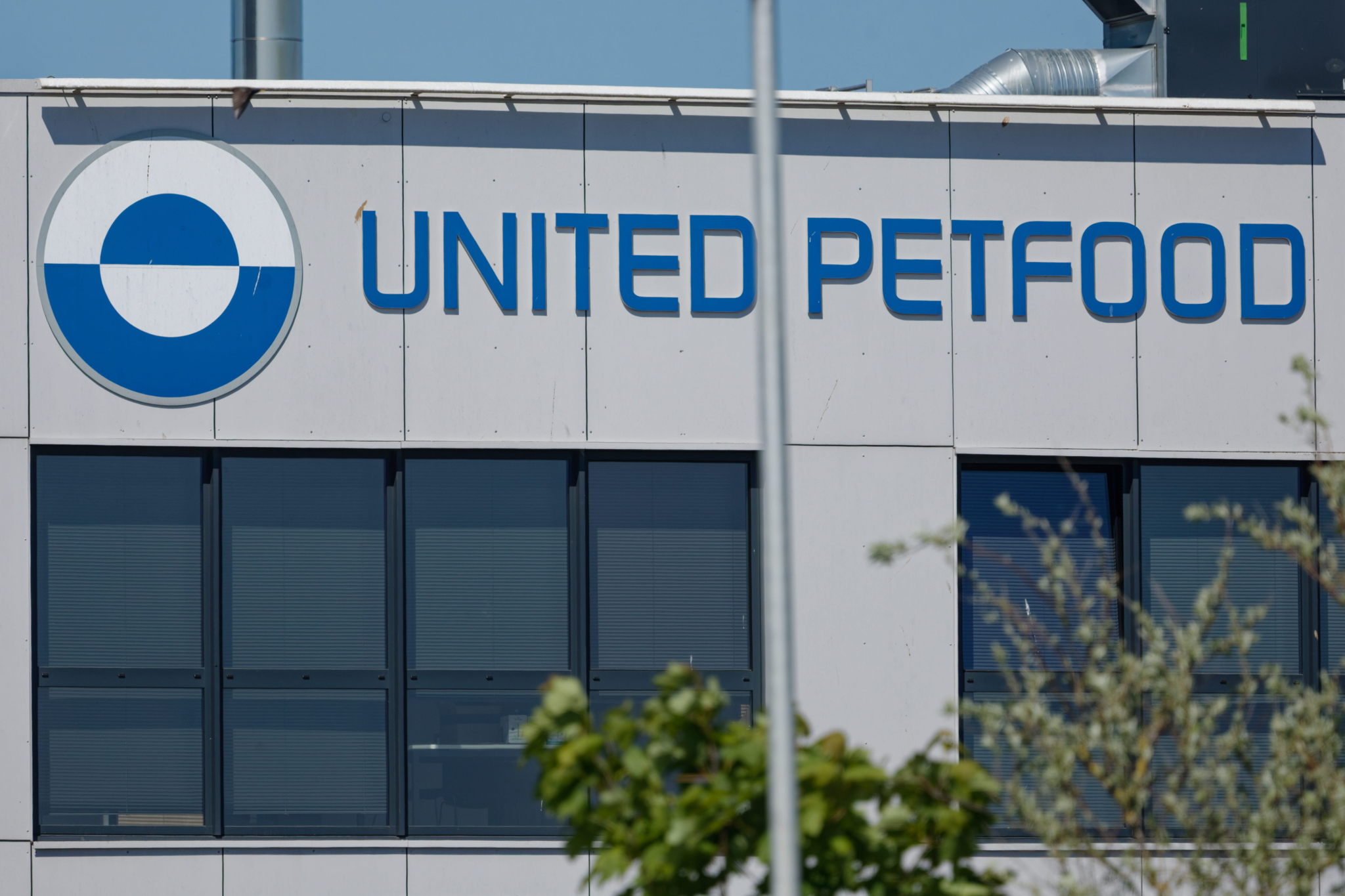 Flemish pet food manufacturer United Petfood acquires Canadian factory