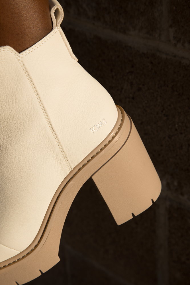 fw23_L_W_Rya_Lightsandleather61