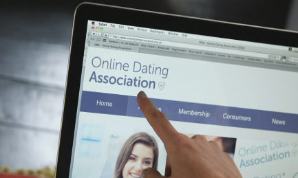 Koppen XL: 'Online liegen'