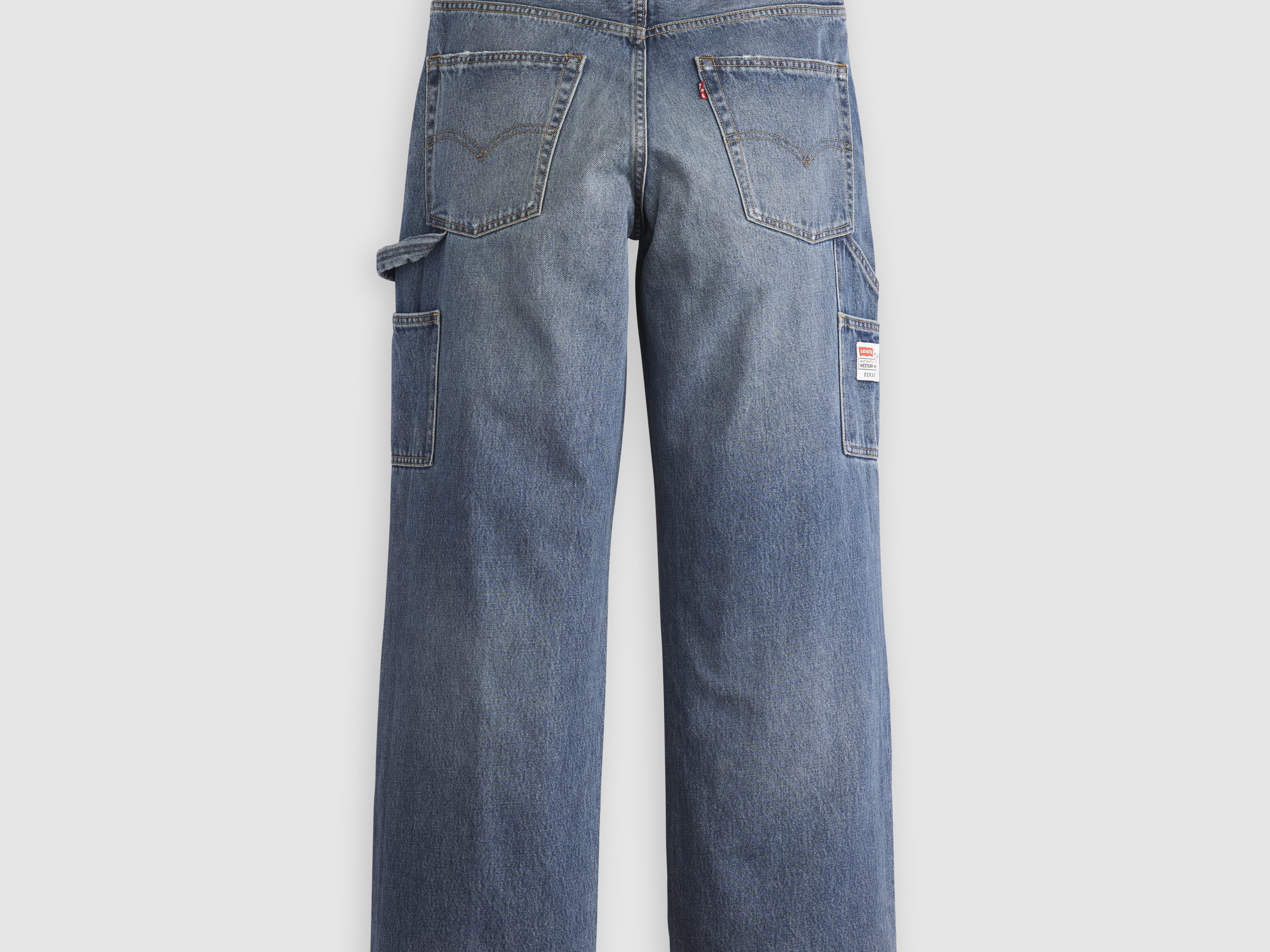 Levi’s® et Pixar célèbrent les 30 ans de Toy Story avec une collection avec une collection inspirée de l’Ouest