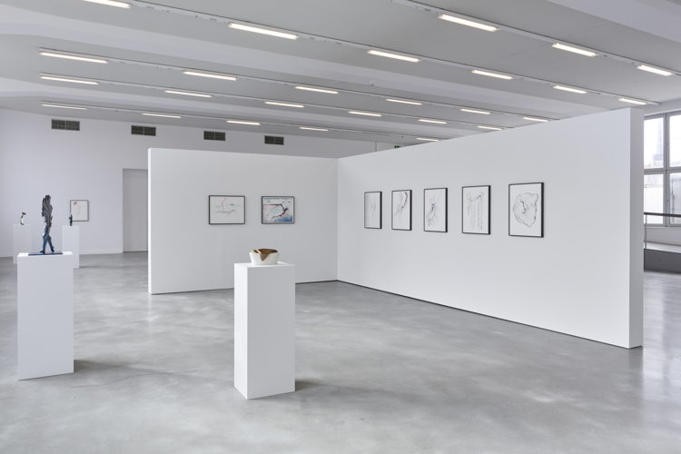 Zaalzicht 'Grace Schwindt. A History of Touch', M Leuven, 2025, foto: We Document Art voor M Leuven