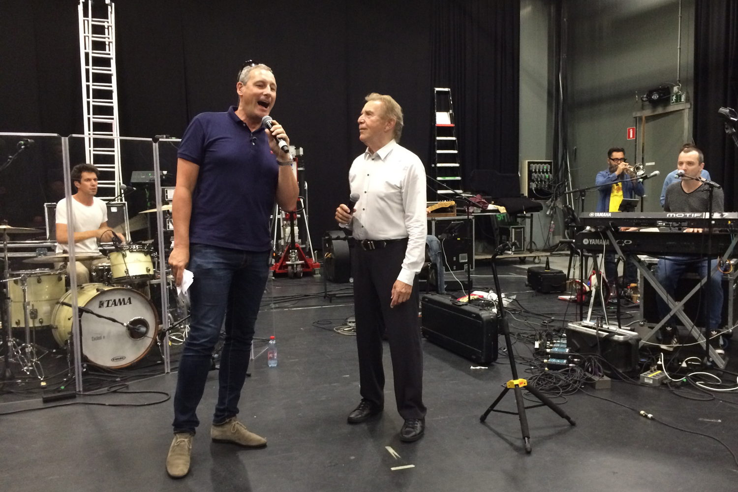 Gert Verhulst en Will Tura tijdens de repetitie voor Vlaanderen Feest