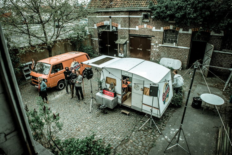 De mobiele radiostudio van Radio Gaga  (c) Philippe Banze