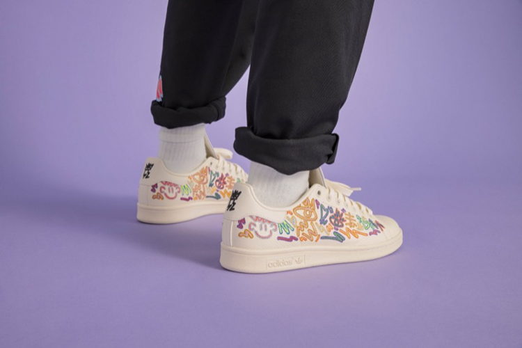adidas x Kris Andrew Small una coleccion inspirada en el Mes del Orgullo