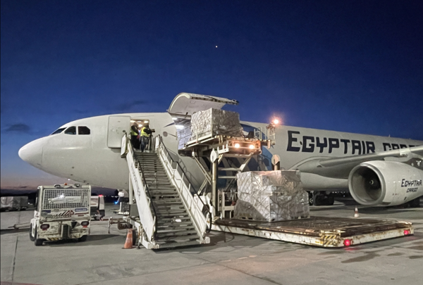 Meer dan 40 ton medisch hulpmateriaal vertrokken naar Libië via Luchthaven Oostende-Brugge