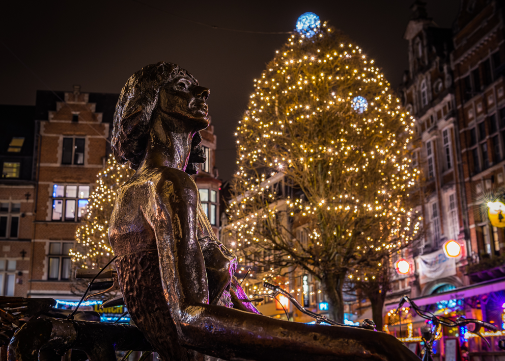 OCMW Leuven bezorgt samen met Sint en Kerstman cadeaus aan kinderen