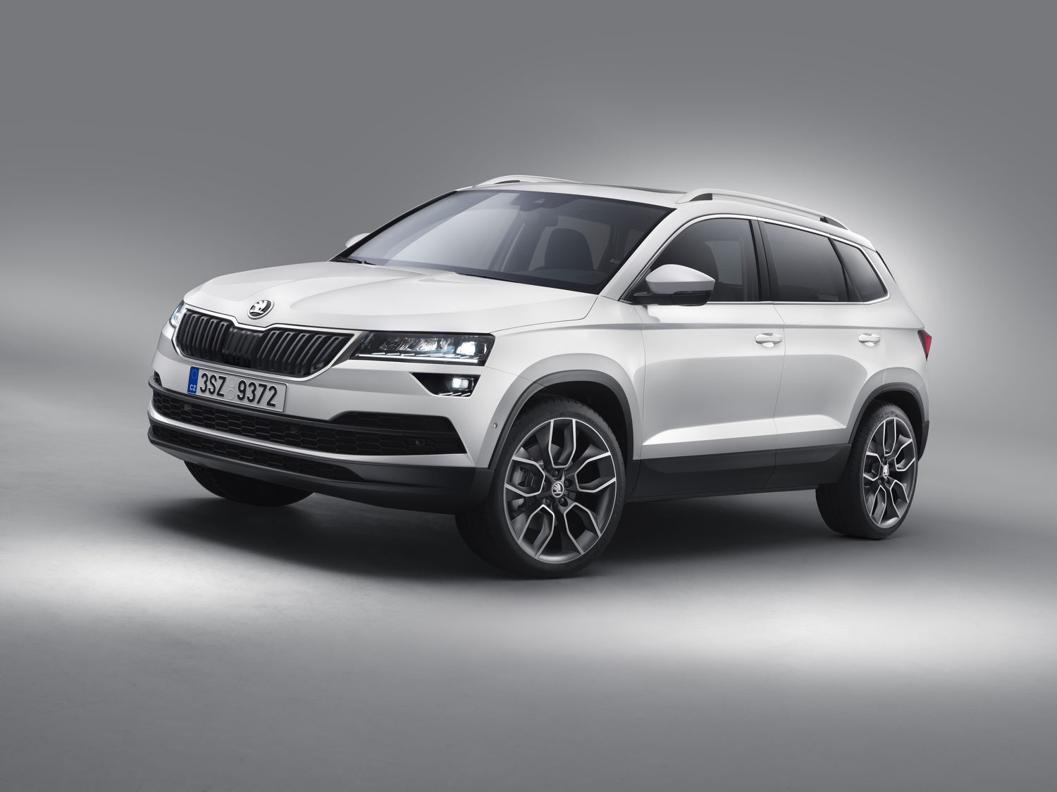 ŠKODA continues its SUV campaign with ŠKODA KAROQ. The compact SUV is now available to order.