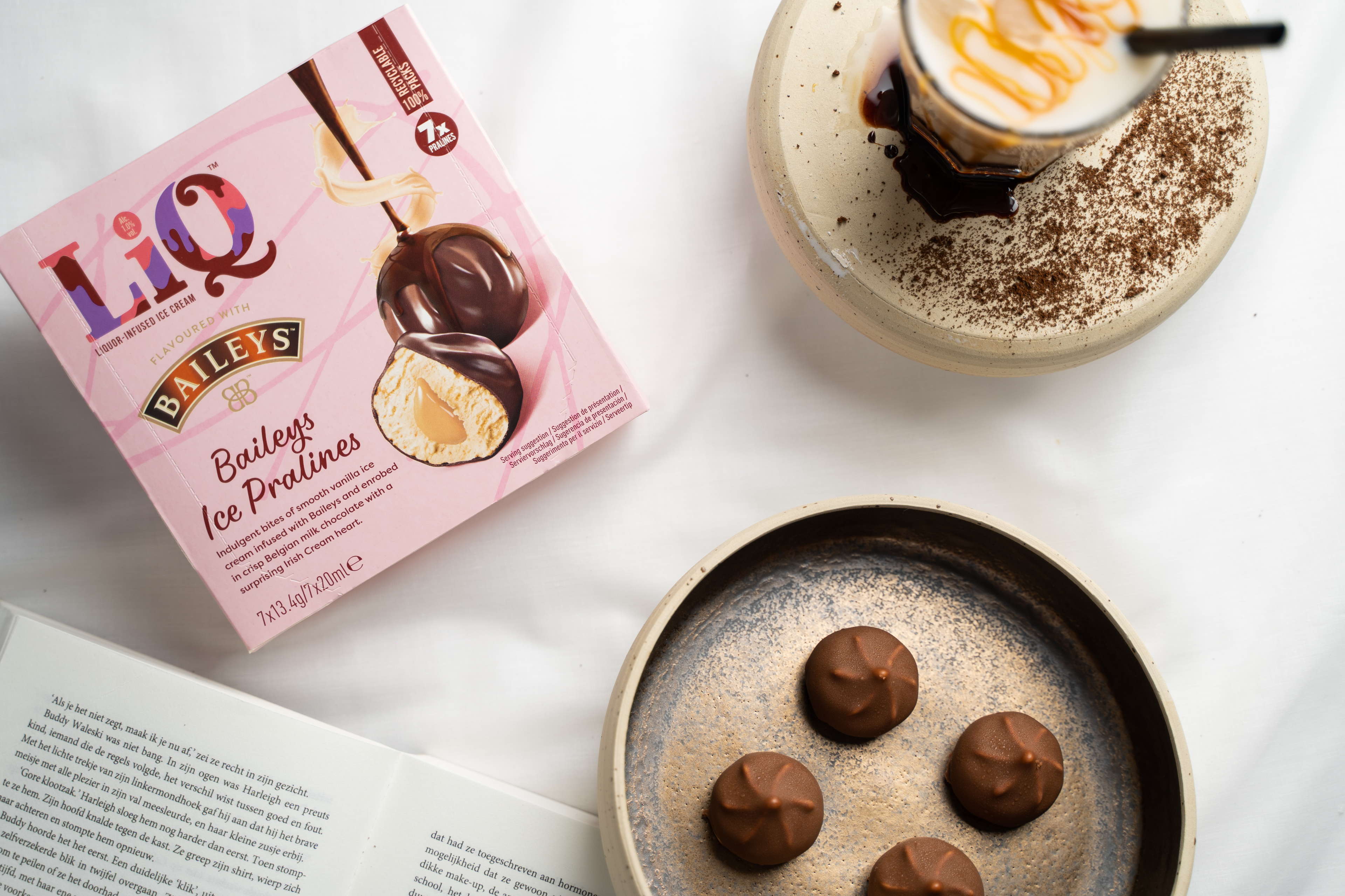 La marque belge LiQ lance le « snack de Noël » idéal : LiQ x Baileys Ice Pralines