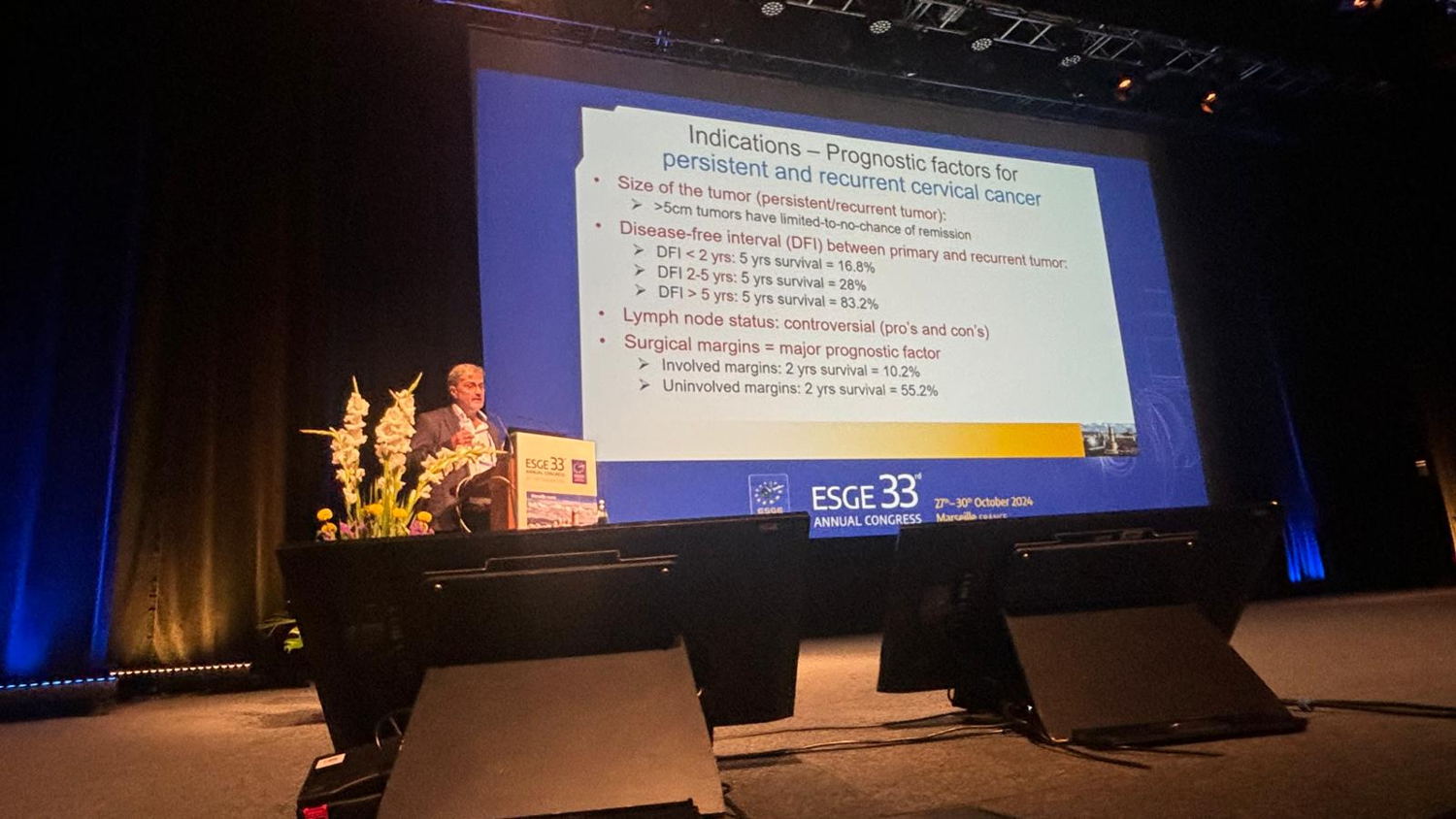 Dr. Van Trappen aan het woord tijdens het congres op 29 oktober 2024