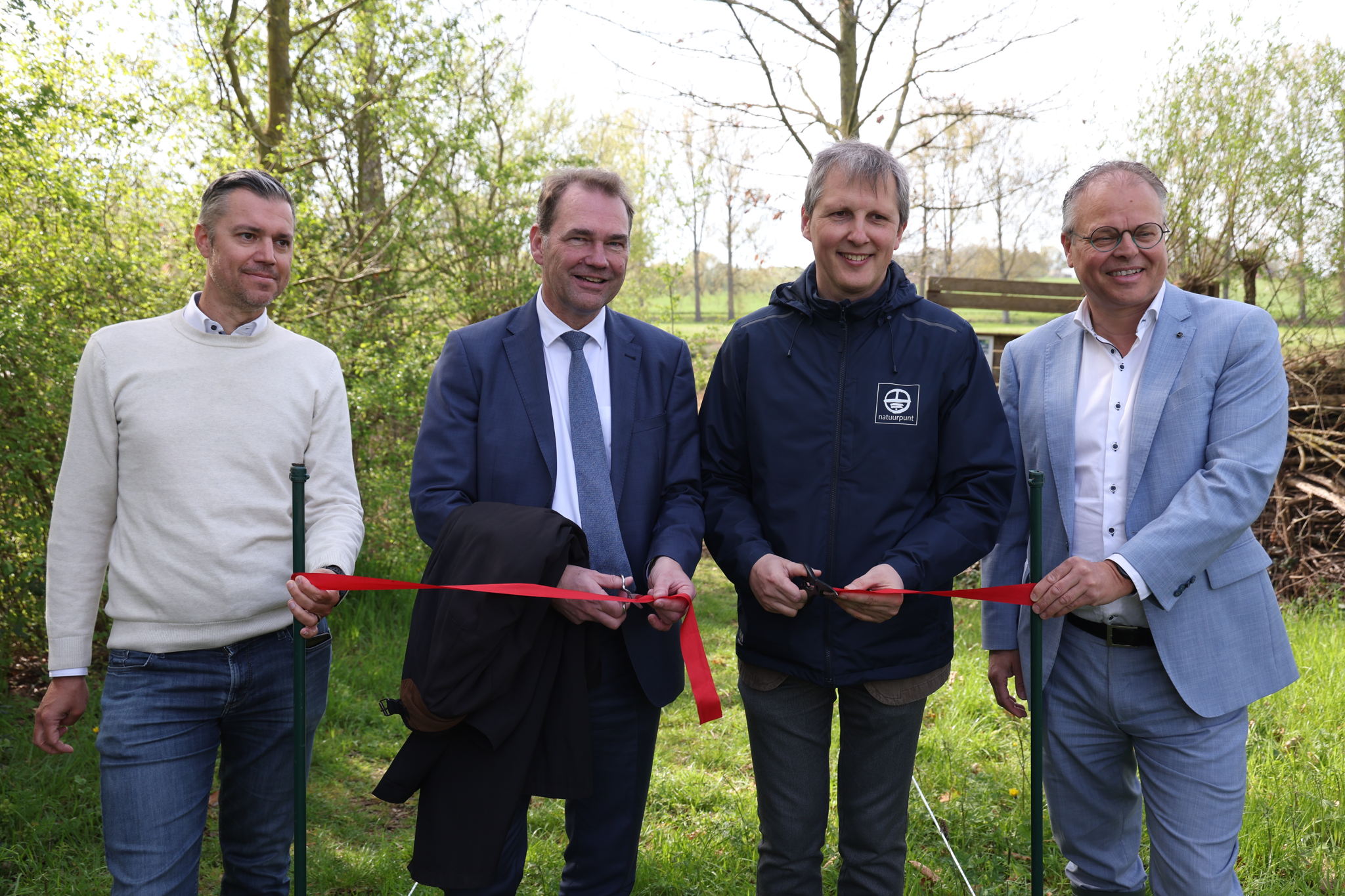 Jeroen Tiebout (Sint-Pieters-Leeuw) - Laurent Loncke (BNP Paribas Fortis) - Noah Janssen (Natuurpunt) - Jan Desmeth (mayor of Sint-Pieters-Leeuw)