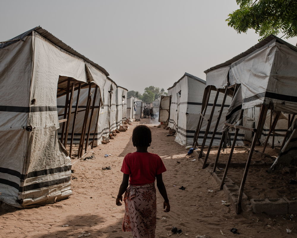Shiana was sexually assaulted twice by men who forced themselves into the tent where she lives. She lives alone, with empty and destroyed tents around her. Photographer: Kasia Strek. Date: 15/12/2023. Location: Mbawa Camp, Benue