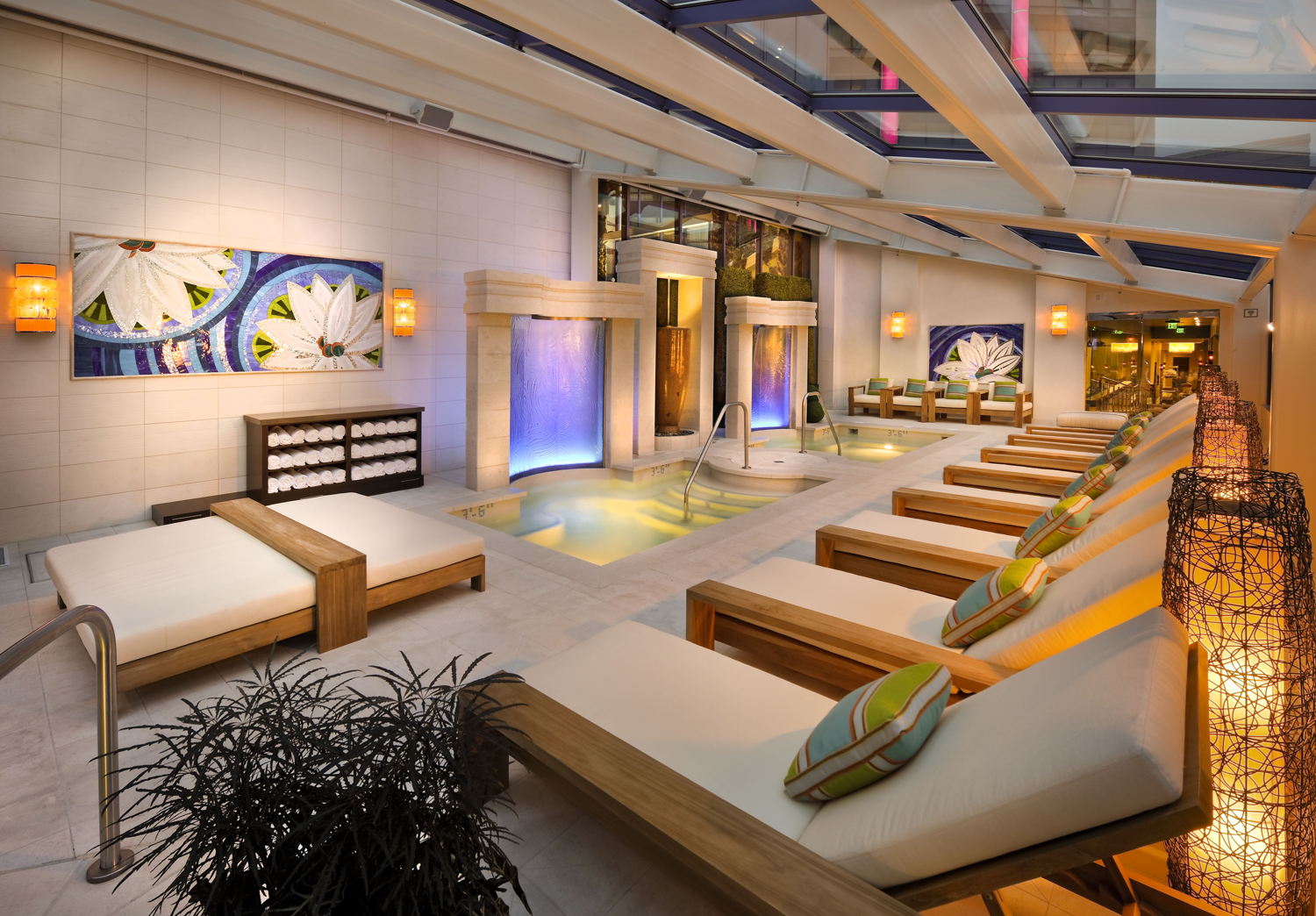 Photo of the Aqua Lounge at Spa Atlantis in Reno 