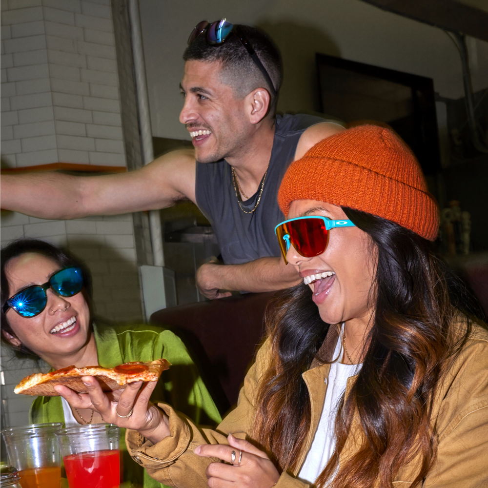 OAKLEY CORRIDOR LIFESTYLE IMAGE (2)