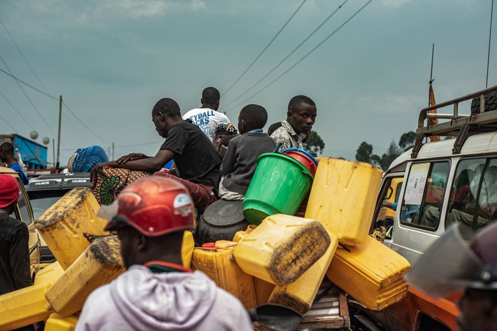 Title: IDP leaving camps around Goma Copyright: Daniel Buuma Countries: Democratic Republic of Congo Date taken / Date Recorded: 11 February, 2025 Caption / Description: Internally displaced people leaving Kimachini camp, located next to Goma.