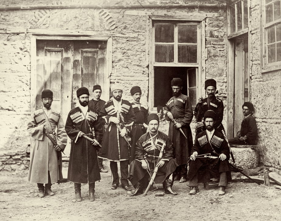 AKG5114150 Group of Circassians, c. 1886 © akg-images 