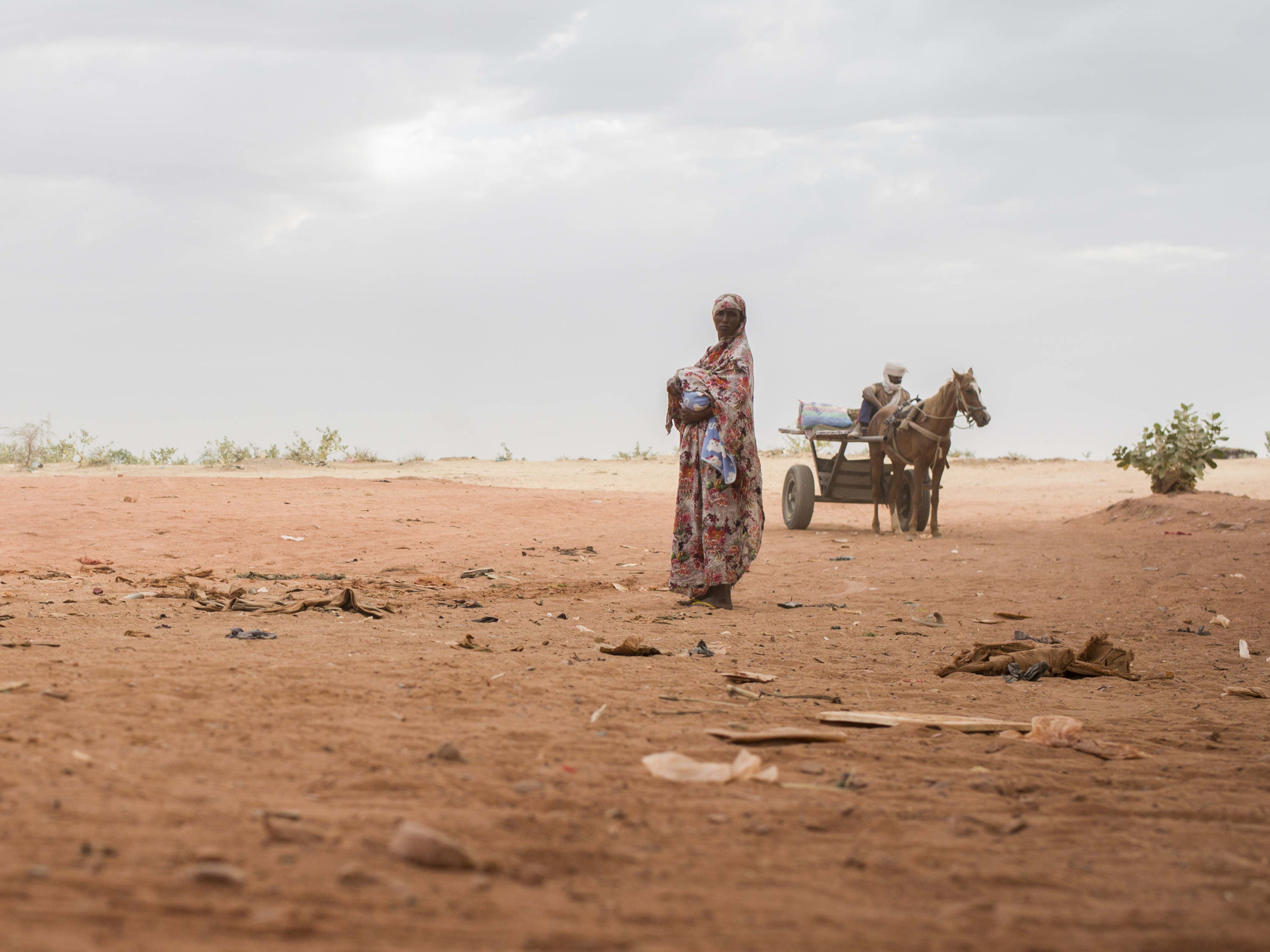 "Nos golpearon y nos violaron allí mismo, en la carretera, en público"