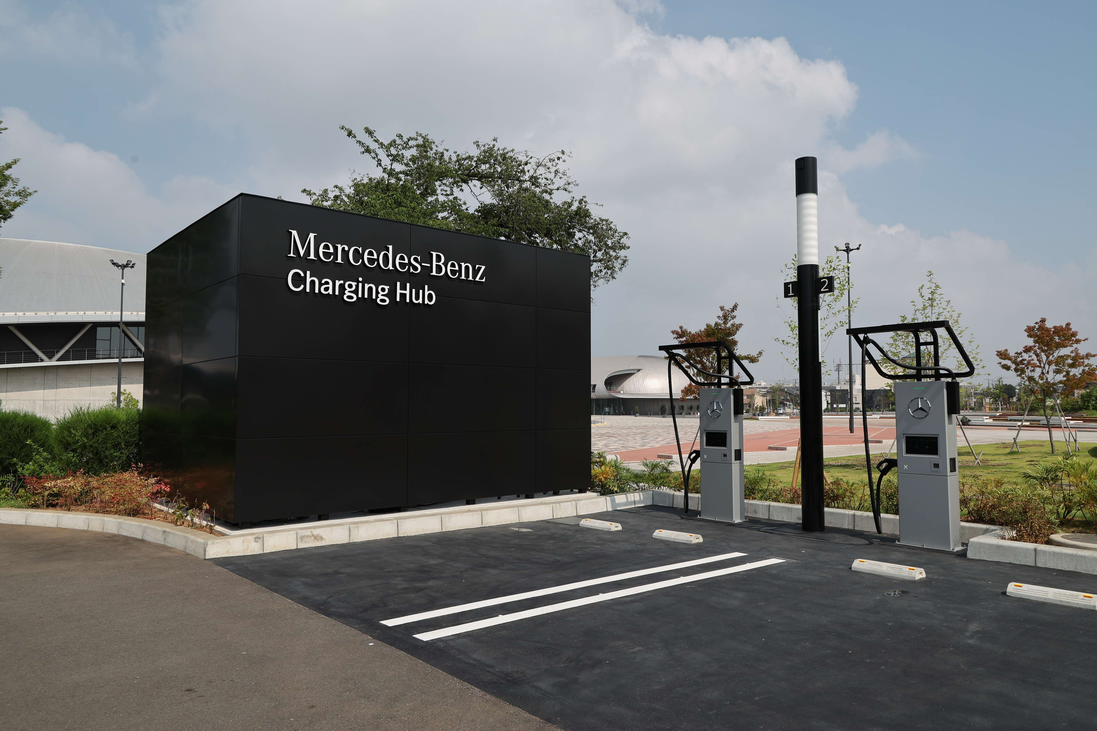 Mercedes-Benz Charging Hub 千葉公園
