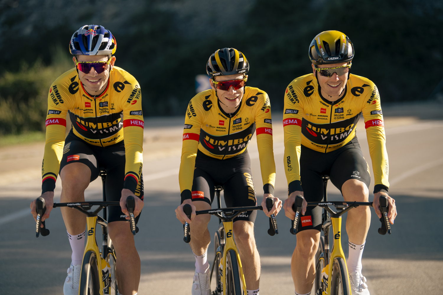 OAKLEY TOUR DE FRANCE COLLECTION CAMPAIGN IMAGE (1)