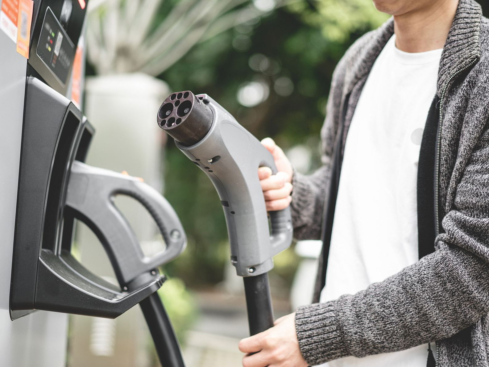 September finally sees an end to public rapid EV charging price rises