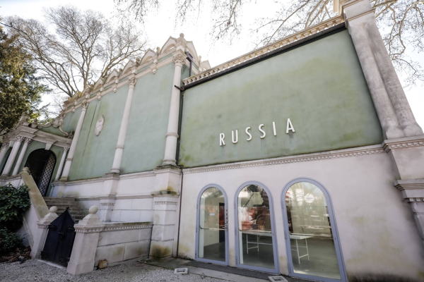 Venice Biennale jury resigns over controversy surrounding Russia and Israel