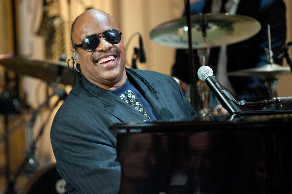 Stevie Wonder AKG11305138 © akg-images / picture alliance / Kevin Dietsch - Pool via CNP