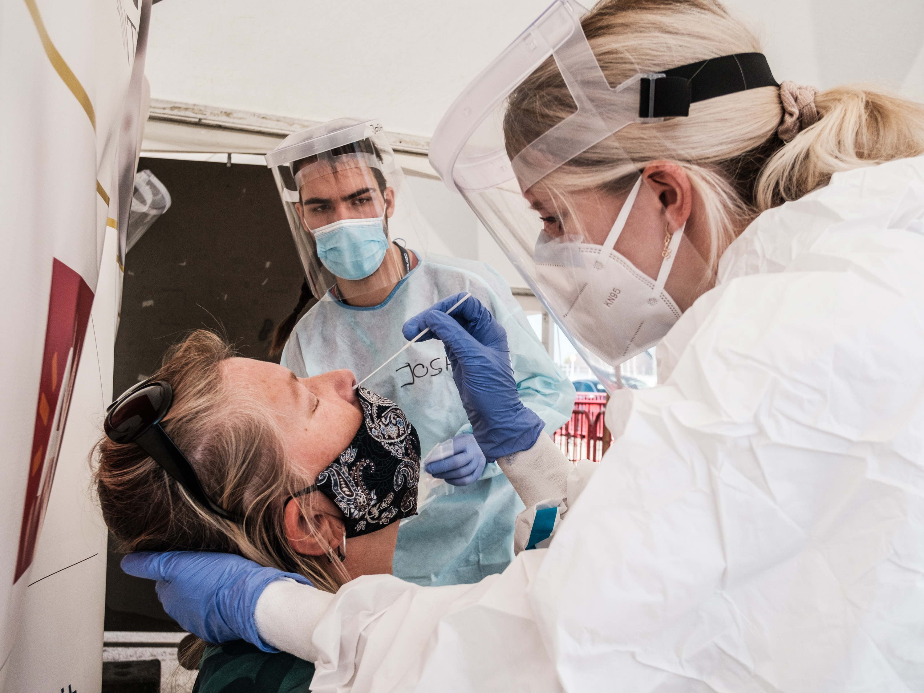 Ook sneltests voor particulieren in testdorp Wilrijkse Plein
