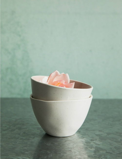 Amelie Glazed Pink Nibble Bowl
Price : £10.00
