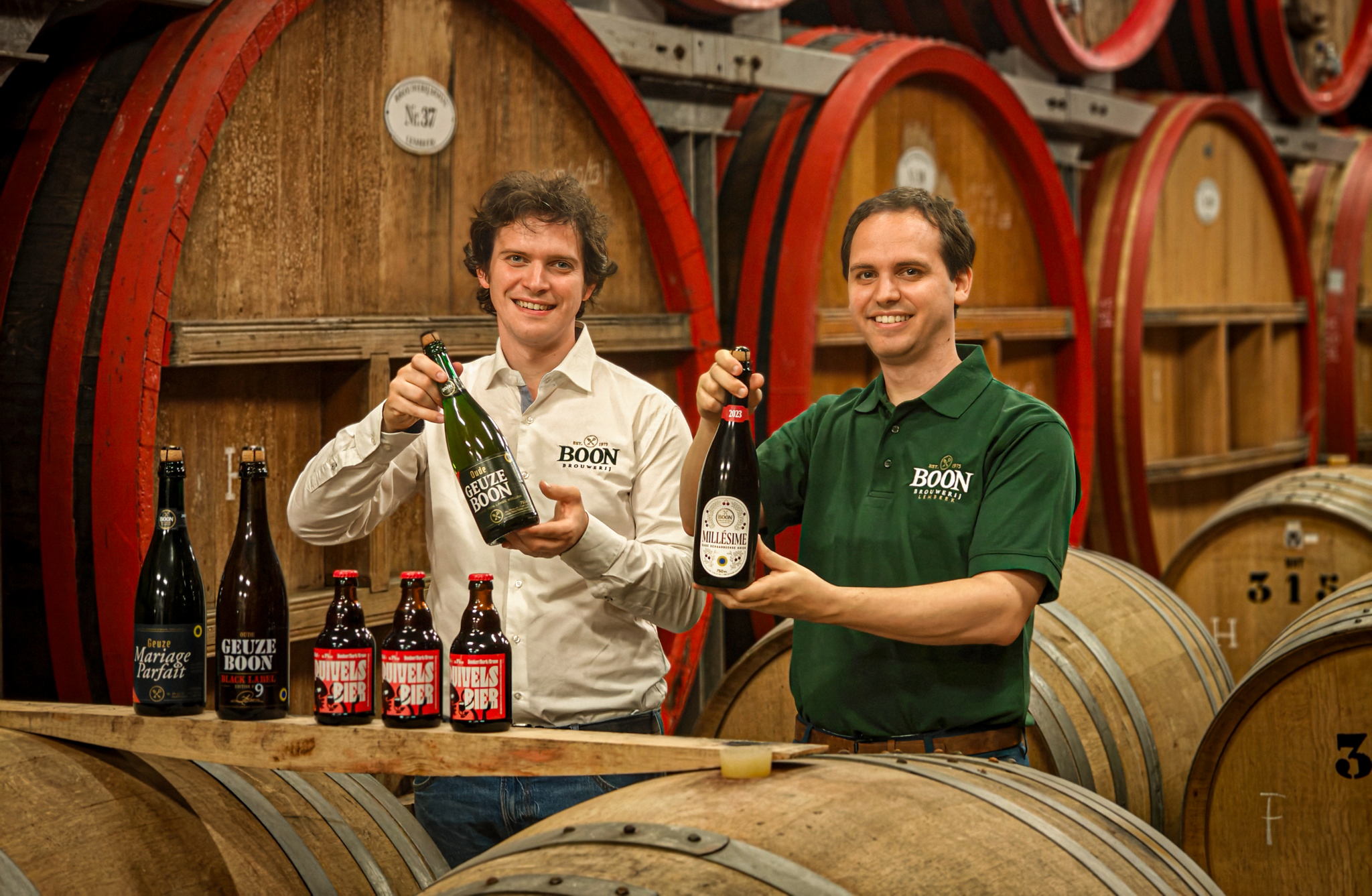 Jos et Karel Boon avec les bières récompensées