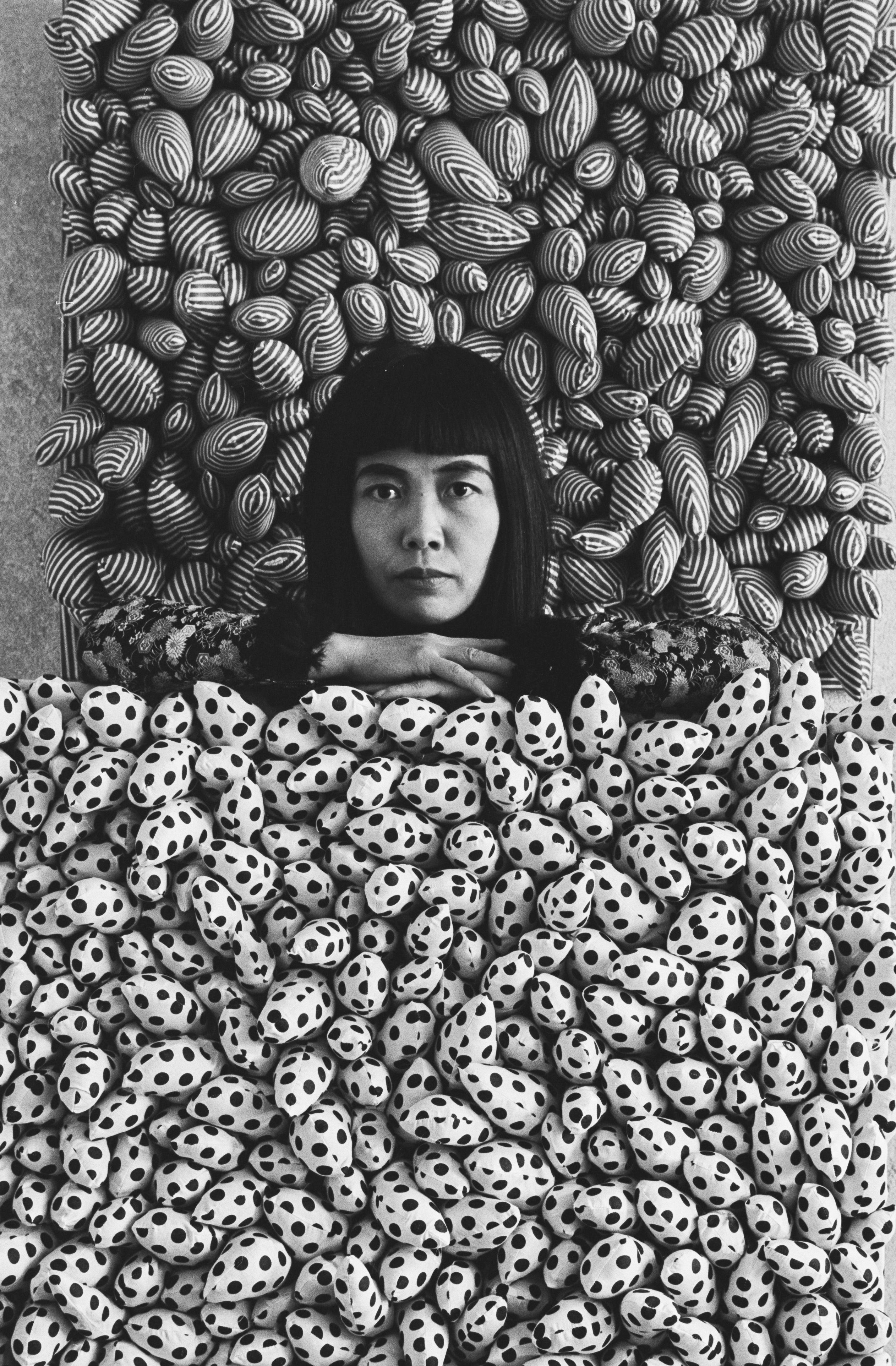 Yayoi Kusama, Facets of contemporary eroticism, Internationale Galerij Orez 1965, Foto © Marianne Dommisse, Nederlands Fotomuseum, Courtesy 0-INSTITUTE