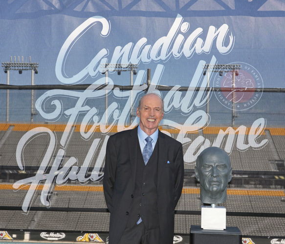 Frank Cosentino, membre de la cuvée 2018 du Temple de la renommée du football canadien. Crédit: Harry Preiss/LCF.ca Frank Cosentino, membre de la cuvée 2018 du Temple de la renommée du football canadien. Crédit: Harry Preiss/LCF.ca