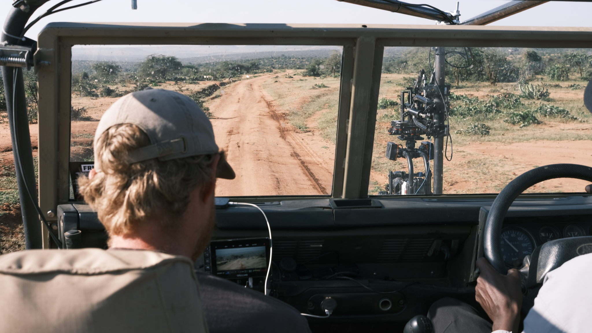 Avant chaque tournage, l’équipe se mettait d’accord sur le meilleur set-up a utiliser pour chaque scène (crédit photo : Dustoff Films) Avant chaque tournage, l’équipe se mettait d’accord sur le meilleur set-up a utiliser pour chaque scène (crédit photo : Dustoff Films)