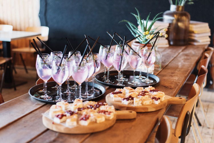 Gin Yoga bij Tent 6